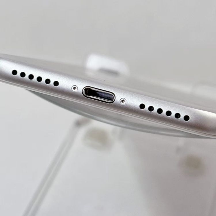 ХSIMե꡼ iPhone 7 32GB С