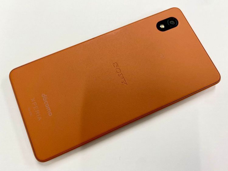 ������Х����SIM�ե꡼docomo Xperia Ace III SO-53C �֥�å������