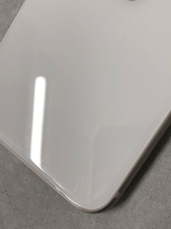 ������Х����SIM�ե꡼ iPhone SE3 64GB �������饤��