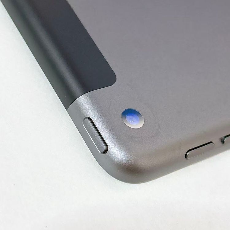 ������Х����SIM�ե꡼ iPad(��8����) Wi+Cell 32GB MYMH2J/A ���졼