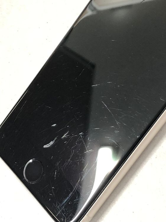 ������Х����SIM�ե꡼ iPhone SE(��3����) 64GB �������饤��