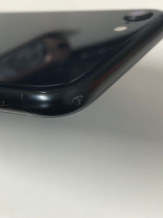 ������Х����SIM�ե꡼ iPhone SE(��3����) 64GB �ߥåɥʥ���