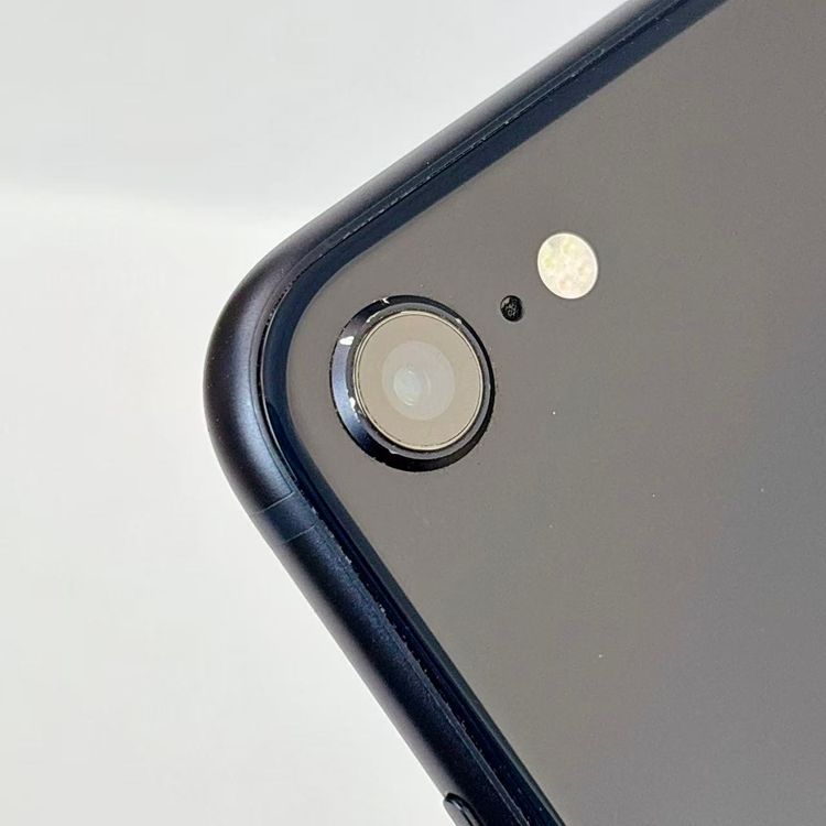 ХSIMե꡼ iPhone SE(3) 64GB ߥåɥʥ