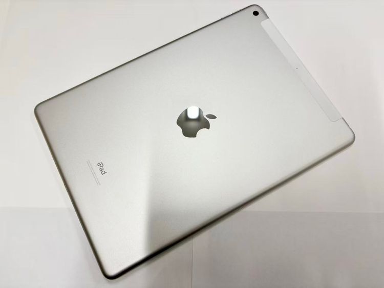 ХSIMե꡼ iPad(8) Wi-Fi+Cell 32GB С