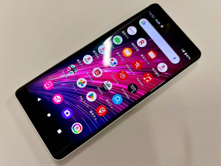 ������Х����SIM�ե꡼Rakuten Hand 5G �ۥ磻�� P780