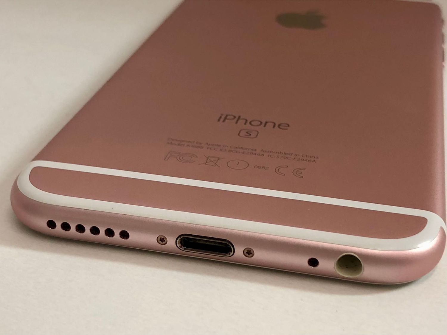 ムスビー｜セイモバイル☆バッテリー100％☆SIMフリー iPhone 6s 64GB 