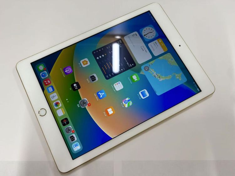 Х iPad(5) Wi-Fi 32GB  MPGT2J/A