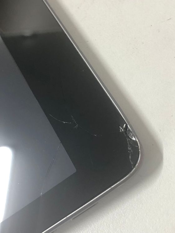 ������Х����iPad(��6����) WiFi�� 32GB ���ڡ������쥤 MR7F2J/A