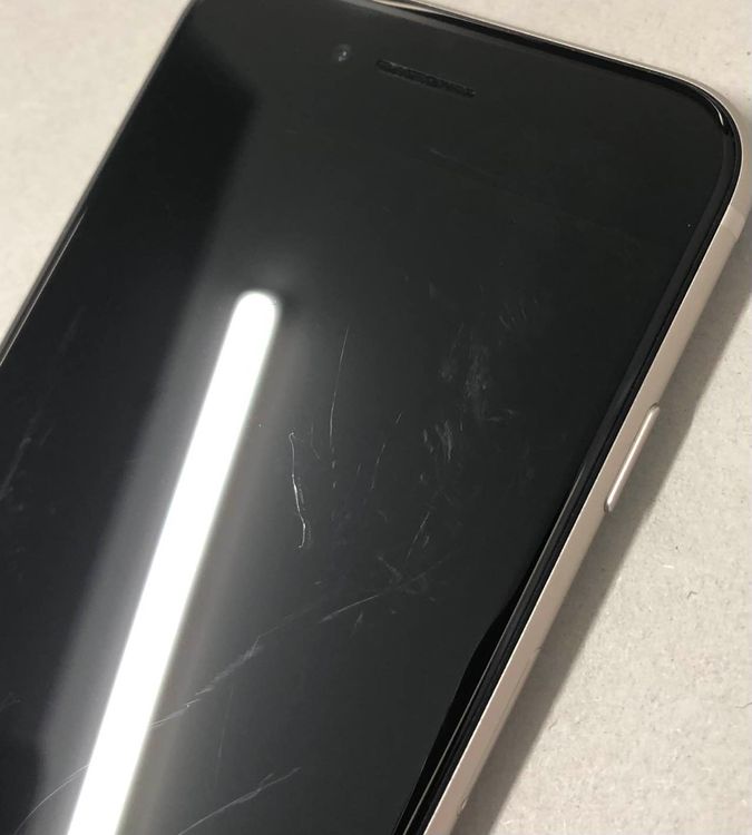 ������Х�����Хåƥ꡼98���SIM�ե꡼ iPhone SE3 64GB �������饤��