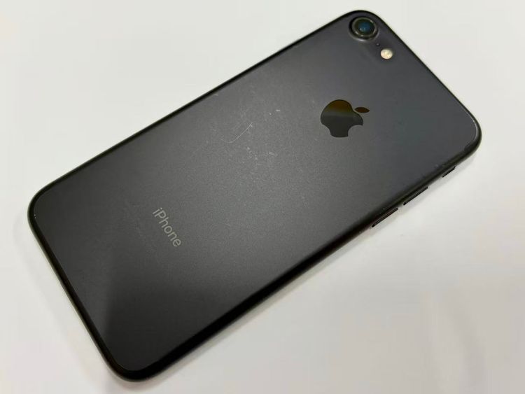 ХSIMե꡼ iPhone7 128GB ֥å
