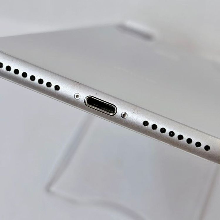 セイモバイル★バッテリー100% SIMフリー iPhone8 Plus 256GB シルバー