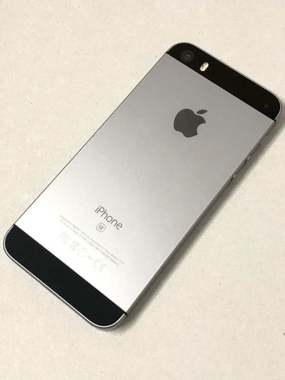 ������Х����SIM�ե꡼ iPhone SE 64GB ���ڡ������졼