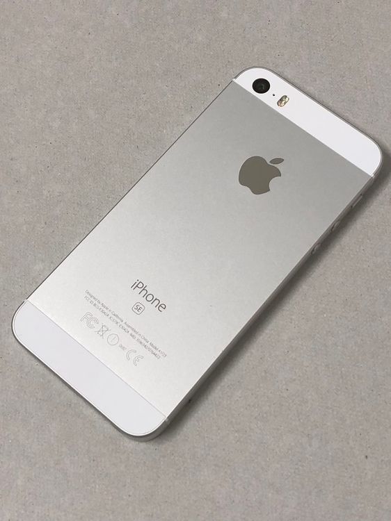 ������Х����SIM�ե꡼ iPhone SE 64GB ����С�