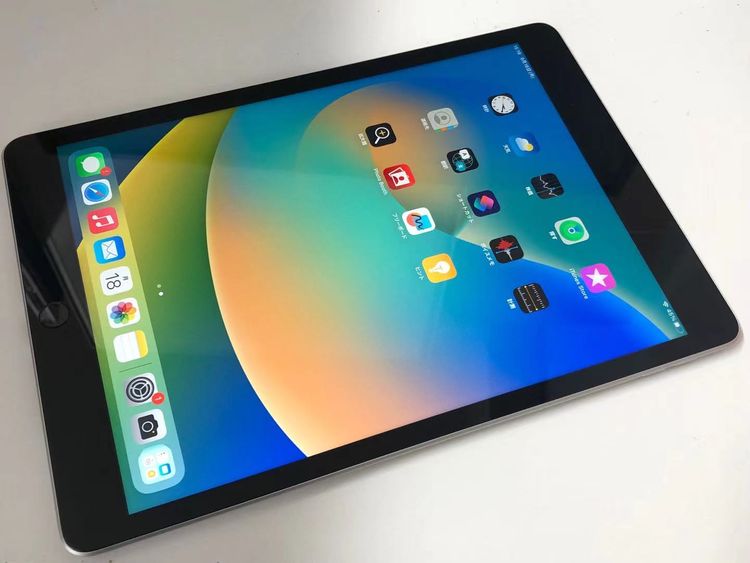 iPad 無 第9世代 64GB シルバー MK2L3CH/A Wi-fi