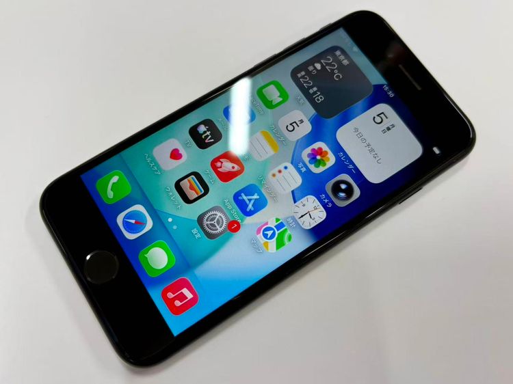 ������Х��������SIM�ե꡼ iPhone SE(��2����) 64GB �֥�å�