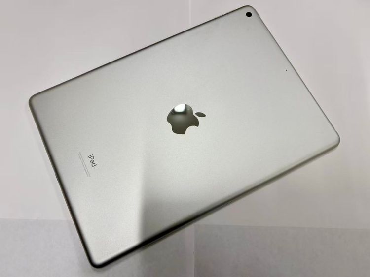 ������Х���������� iPad(��9����) Wi-Fi 64GB MK2L3J/A ����С�