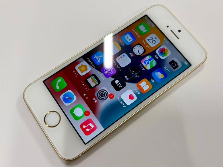 ������Х��������SIM�ե꡼ iPhone SE(��1����) 32GB �������