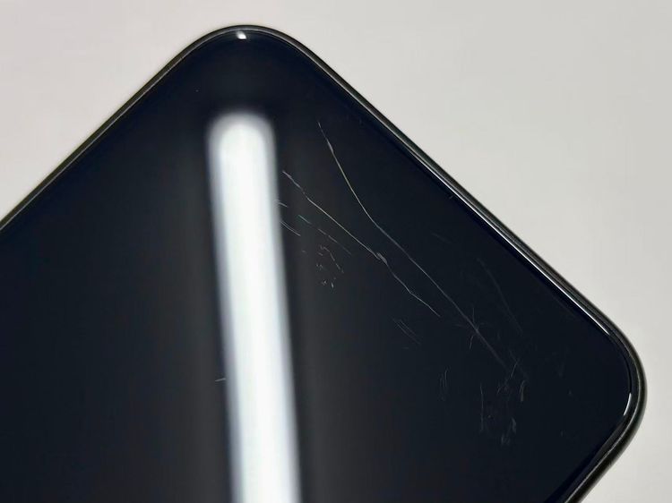 ������Х����SIM�ե꡼ iPhone SE(��3����) 64GB �ߥåɥʥ���