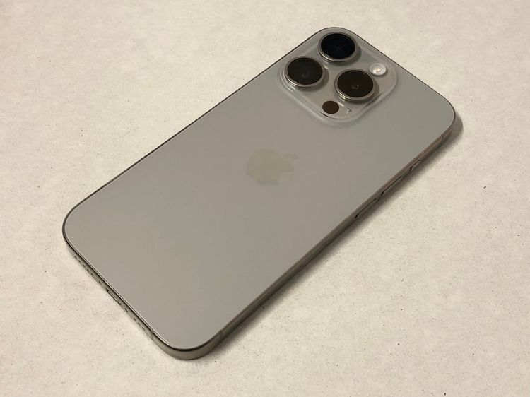 ������Х����SIM�ե꡼ iPhone 15 Pro 256GB �ʥ���������˥���