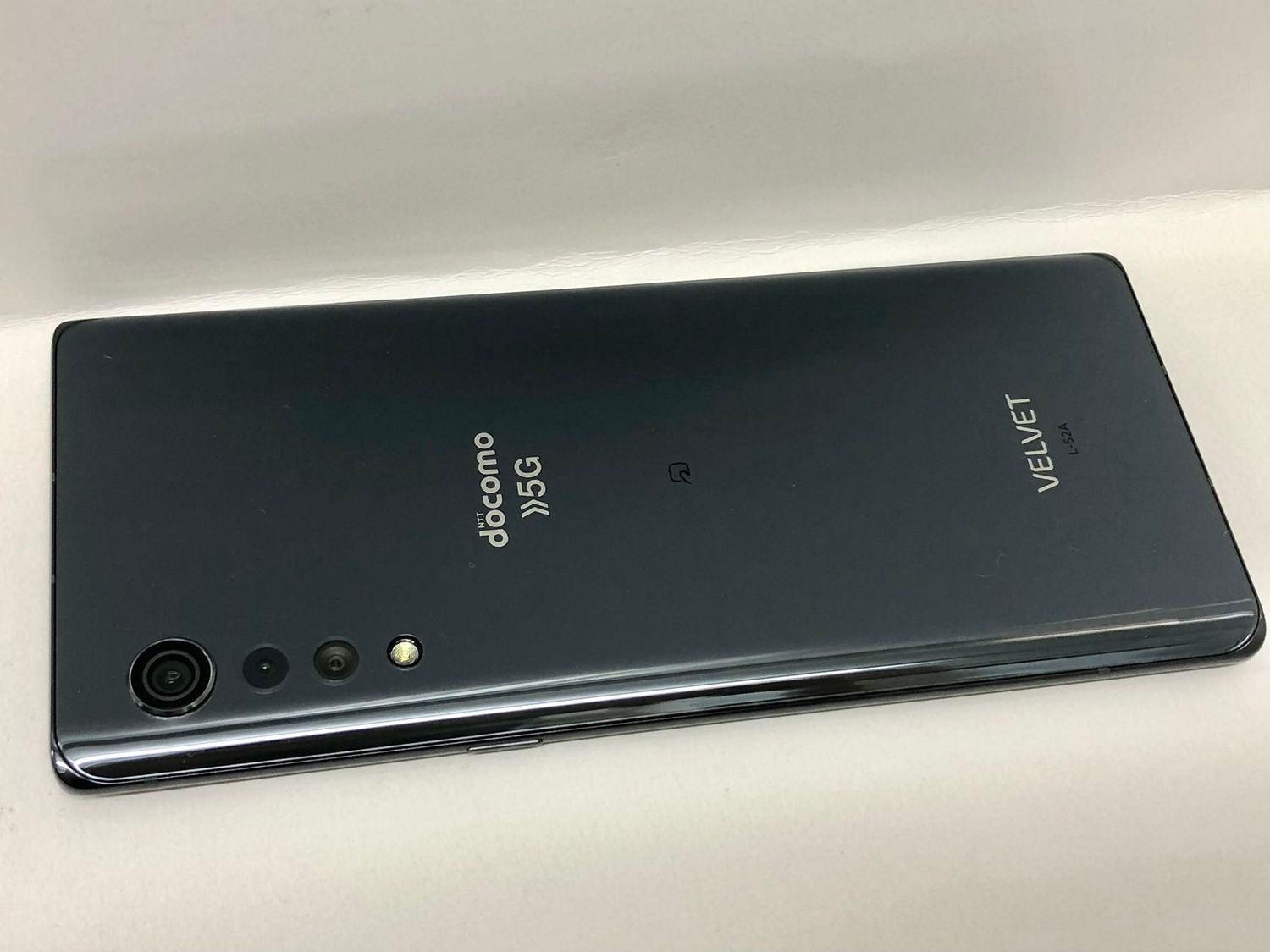 docomo L-52A LG 悪い VELVET オーロラグレー