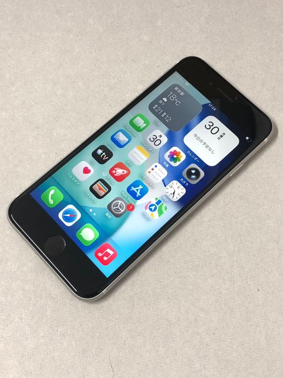 ������Х����SIM�ե꡼ iPhone SE(�裲����) 64GB �ۥ磻��