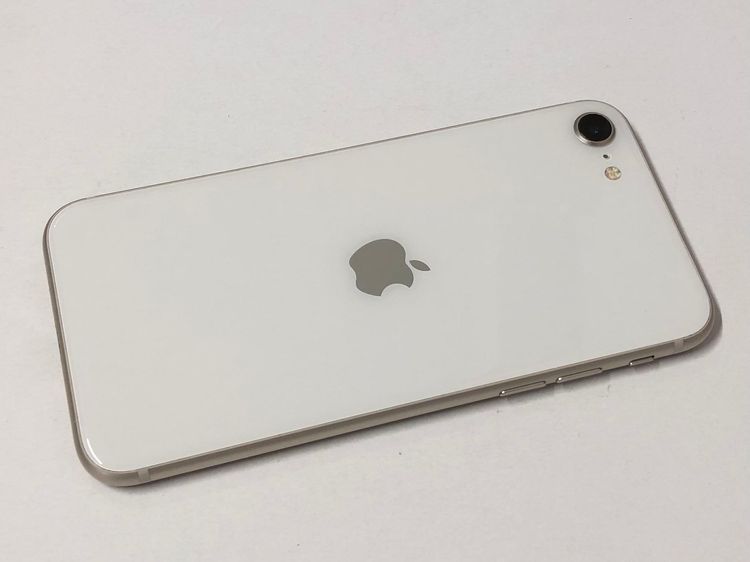 ХХåƥ꡼100SIMե꡼ iPhone SE3 64GB 饤