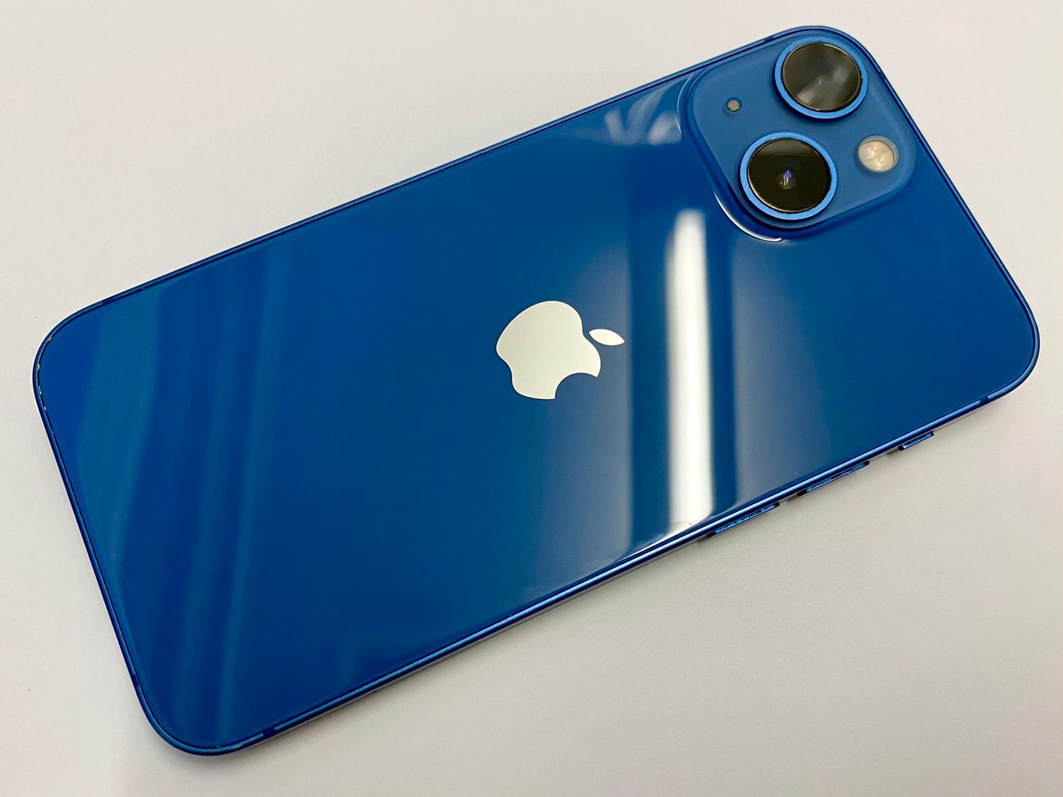 ムスビー｜セイモバイル☆海外版SIMフリー iPhone13 mini 128GB ブルー 