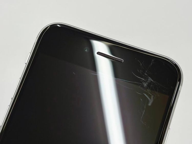 ХSIMե꡼ iPhone SE(2) 64GB ۥ磻