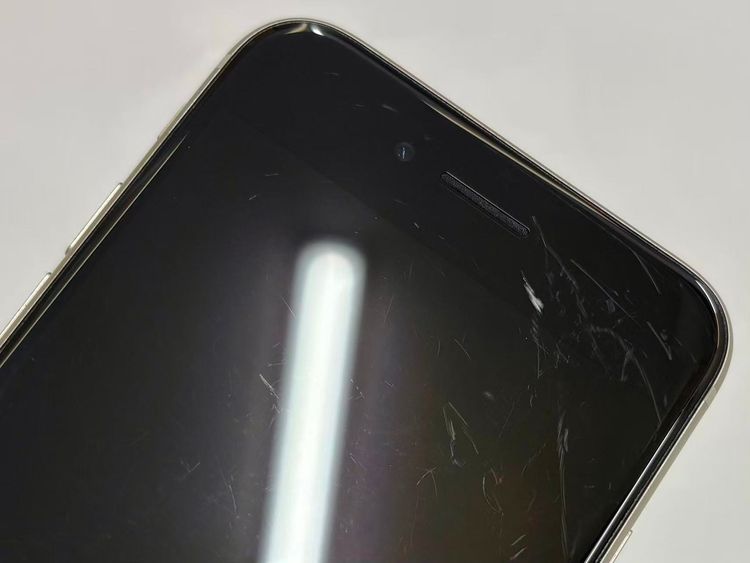 ������Х��������SIM�ե꡼ iPhone SE(�裳����) 64GB �������饤��