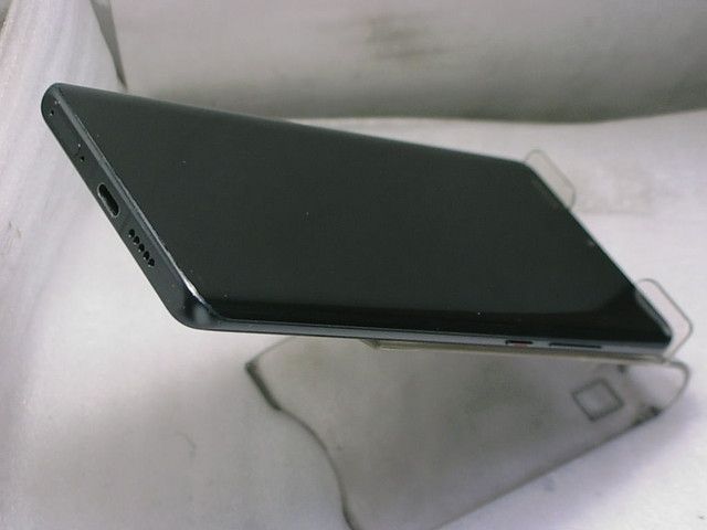 ������Х��������SIM�ե꡼ docomo HUAWEI P30 Pro HW-02L �֥�å�