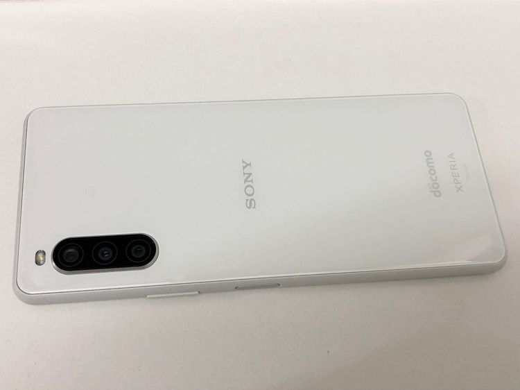 ������Х��������SIM�ե꡼ docomo Xperia 10 II SO-41A �ۥ磻��