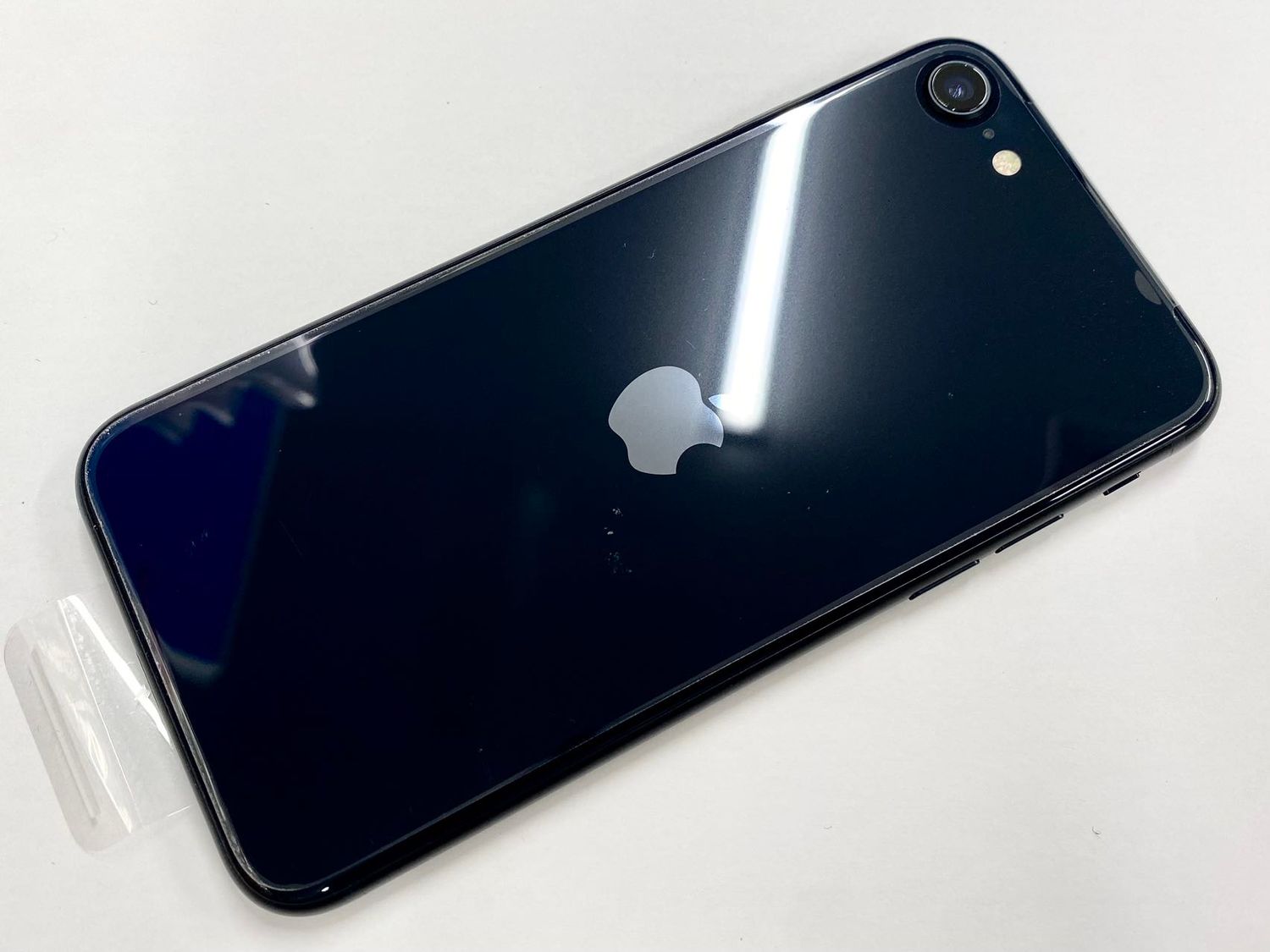ムスビー｜セイモバイル☆バッテリー100%☆国内SIMフリー iPhoneSE3 
