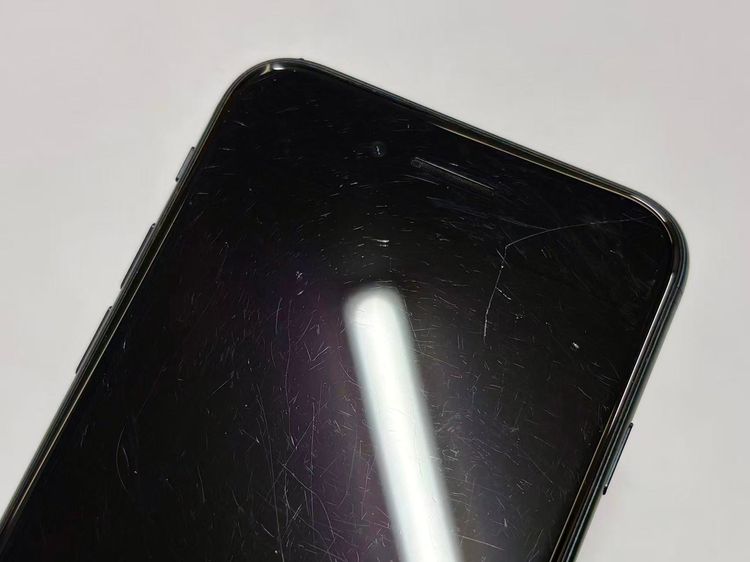 ������Х��������SIM�ե꡼ iPhone SE(��3����) 64GB �ߥåɥʥ���