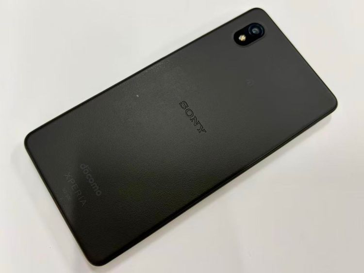 ������Х����SIM�ե꡼ docomo Xperia Ace III SO-53C �֥�å�