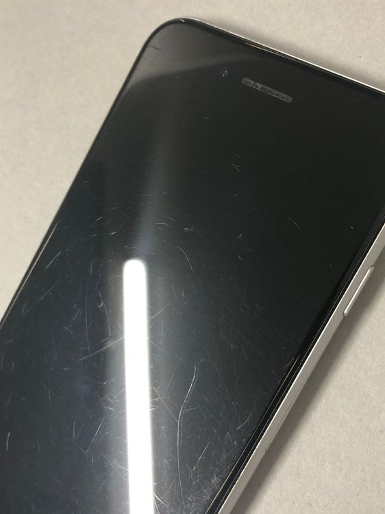 ������Х�����Хåƥ꡼90���SIM�ե꡼ iPhone SE2 64GB �ۥ磻��