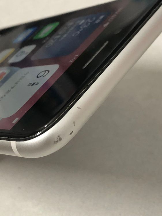 ХSIMե꡼ iPhone SE2 64GB ۥ磻