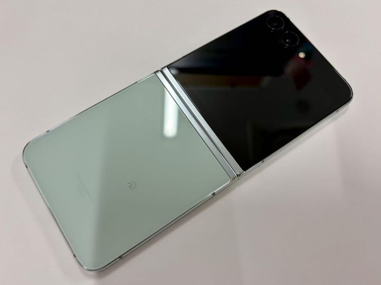 ������Х����SIM�ե꡼AU Galaxy Z Flip5 SCG23 256GB [�ߥ��]