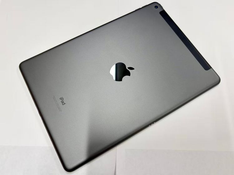 ������Х����SIM�ե꡼ iPad(��9����) Wi-Fi+Cell 64GB ���ڡ������쥤