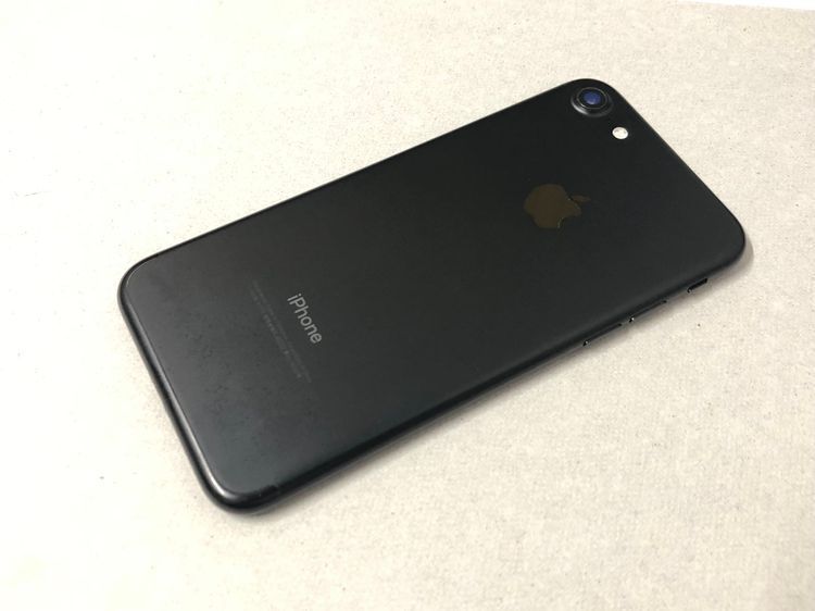 ������Х�����Хåƥ꡼97%������SIM�ե꡼ iPhone 7 32GB �֥�å�