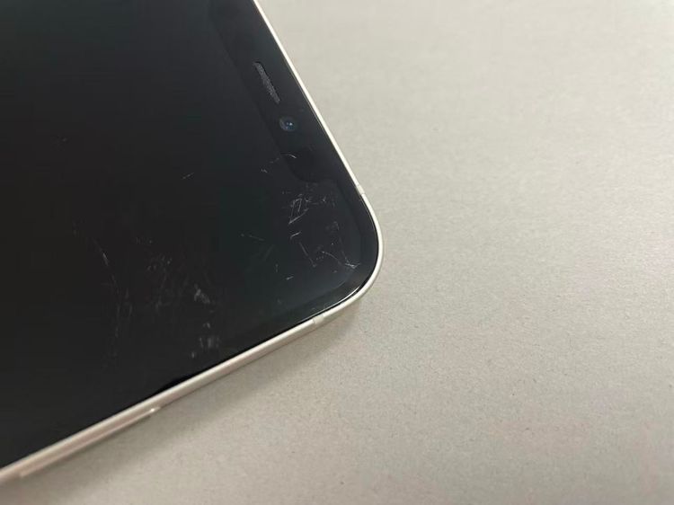 ������Х��������SIM�ե꡼ iPhone12 64GB �ۥ磻��