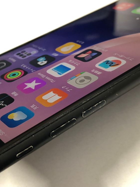 ХSIMե꡼ iPhone SE2 64GB ֥å