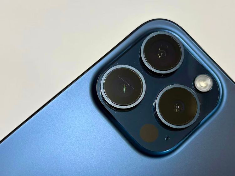 ������Х��������SIM�ե꡼ iPhone15 Pro 128GB �֥롼�����˥���