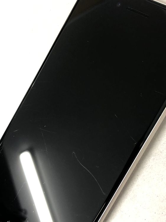 ������Х����SIM�ե꡼ iPhone SE(��3����) 64GB �������饤��