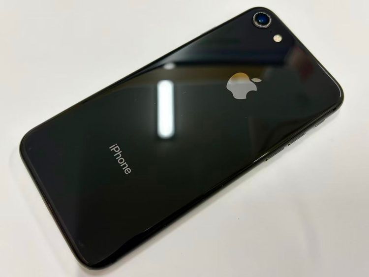 ХSIMե꡼ iPhone8 64GB ڡ쥤