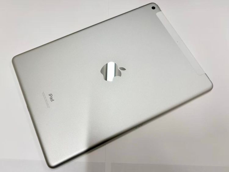 ХSIMե꡼ iPad(8) Wi-Fi+Cell 32GB С