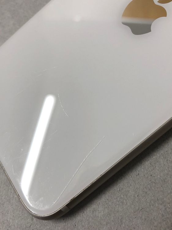 ������Х����SIM�ե꡼ iPhone SE3 64GB �������饤��