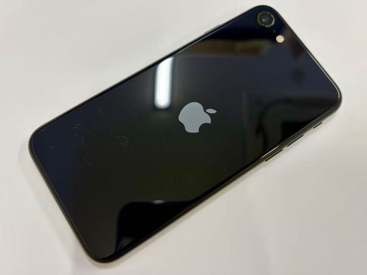 ������Х�����Хåƥ꡼94���iPhone SE(��3����) 64GB �ߥåɥʥ���
