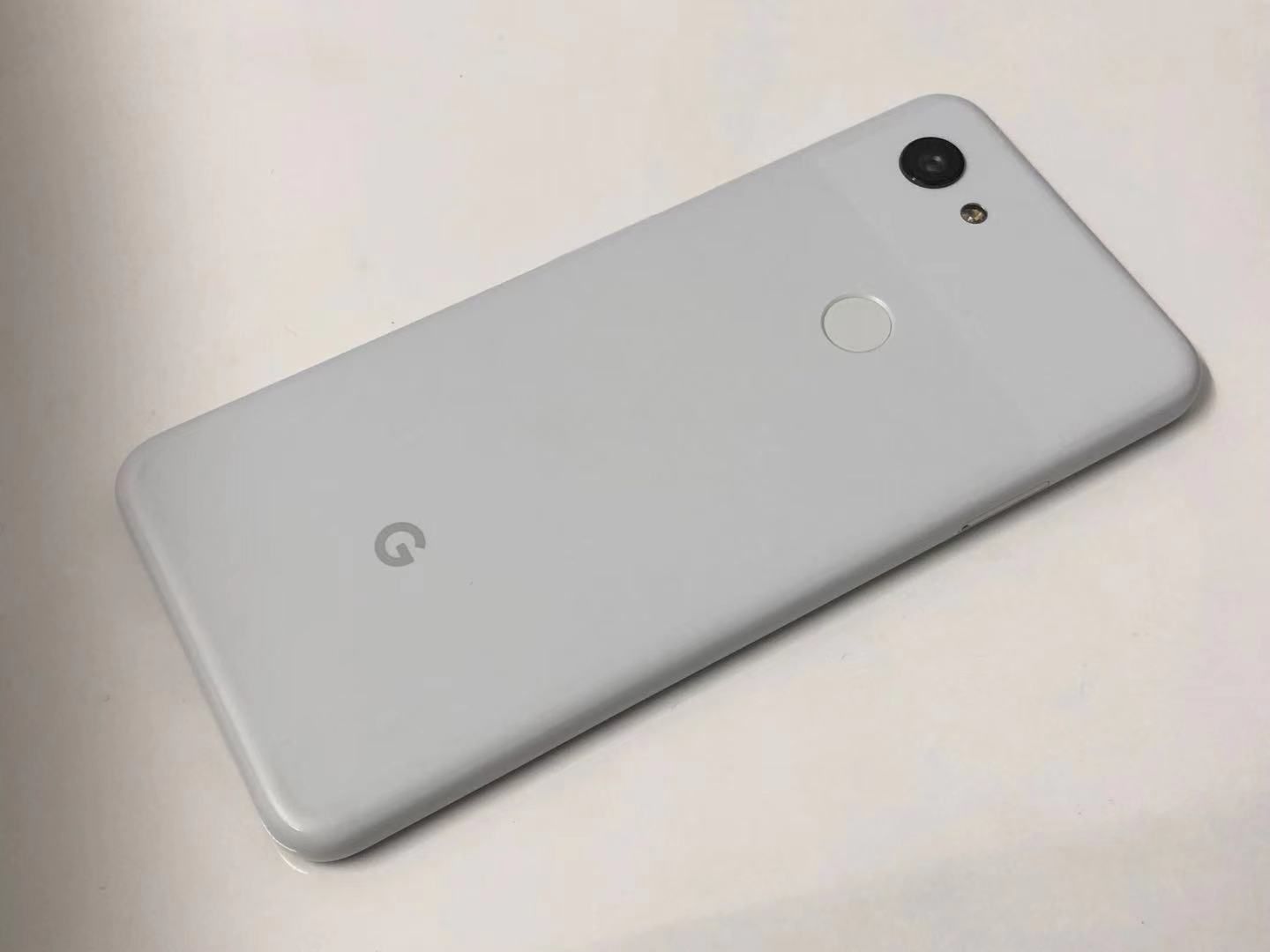 Google Pixel 3a simフリー64GB clearly white（Google Pixel 3a  