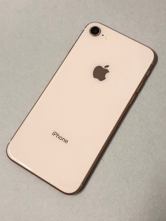 ������Х����SIM�ե꡼ iPhone 8 64GB �������