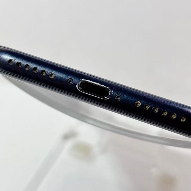 ХSIMե꡼ iPhone SE(3) 64GB ߥåɥʥ
